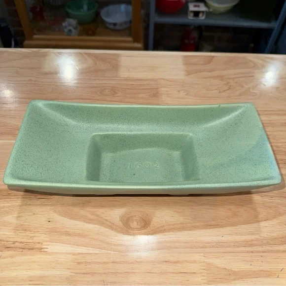 McCoy Green Planter Pottery USA - Picture 2 of 10